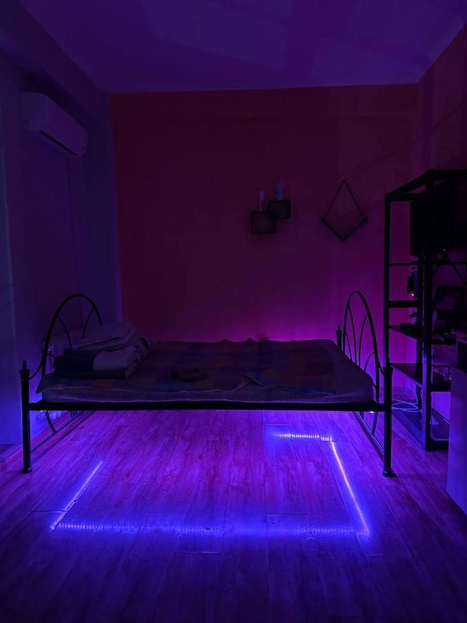 1-Room Apart. 21 On Usenbaeva 52 Near Eurasia Shopping Center Bishkek Exterior foto